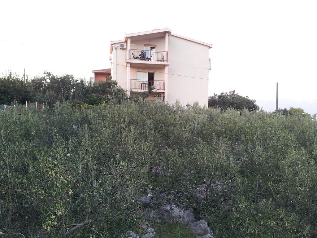Apartments Jelica Slatine Kültér fotó